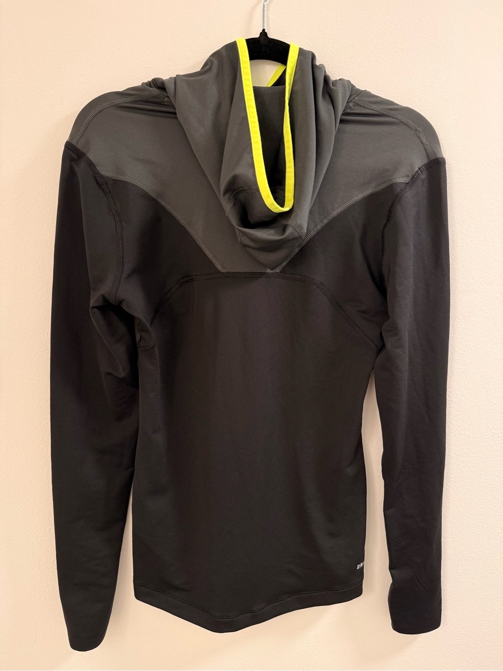 Nike Dri-Fit Hoodie with Green Accent Size Small - Picture 2 of 6